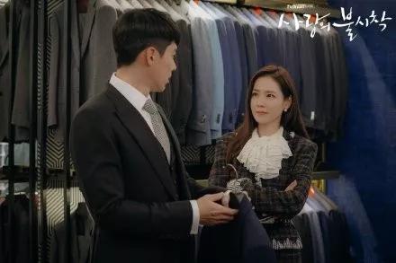 《爱的迫降》被批逻辑差？反派一手遮天，浪费了玄彬孙艺珍的演技