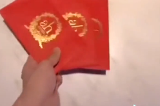黄晓明派发现金和口罩，堪称娱乐圈最壕老板，红包却透露感情现状