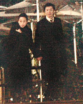 8年姐弟恋告吹！她的感情史，真是狗血得荡气回肠！