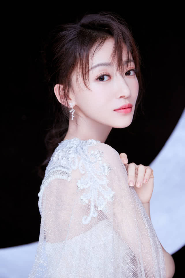 还有五部待播剧的吴谨言，怎么突然间就没有动静了？