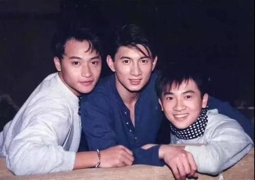 苏有朋陈志朋合体，陈志朋回应穿衣风格，苏有朋感慨落泪