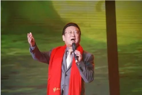 朱之文一车废品卖38元，却捐款140万、20万，蒋大为：多学文化