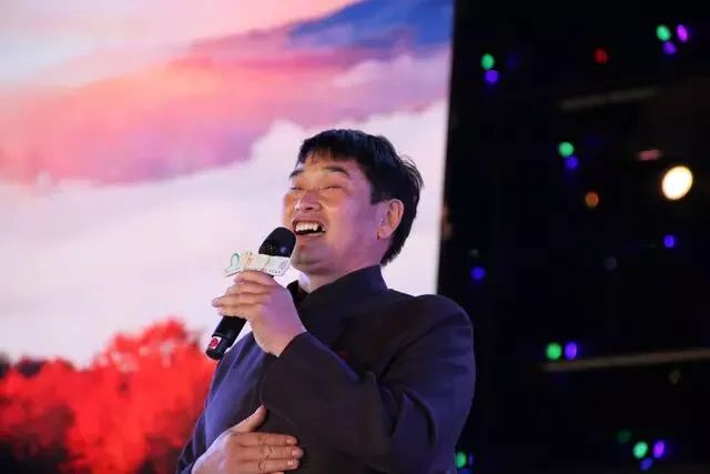 朱之文一车废品卖38元，却捐款140万、20万，蒋大为：多学文化