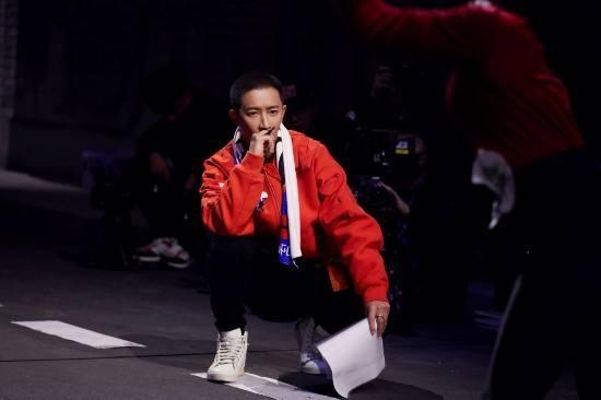 网传易烊千玺不担任《街舞3》导师，张艺兴和王一博强势补位