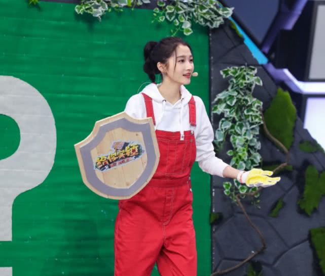 跟“京圈格格”相恋3年，说30岁结婚退圈的鹿晗真能娶到关晓彤？