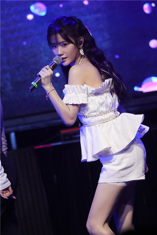陈意涵Estelle (6).jpg
