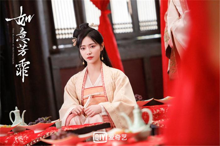 THE9-许佳琪饰 演傅宣.jpg