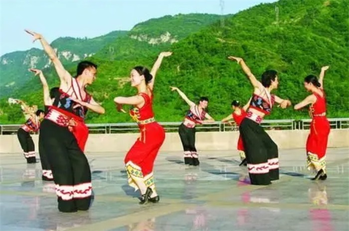2-小稿邓个人向785.JPG